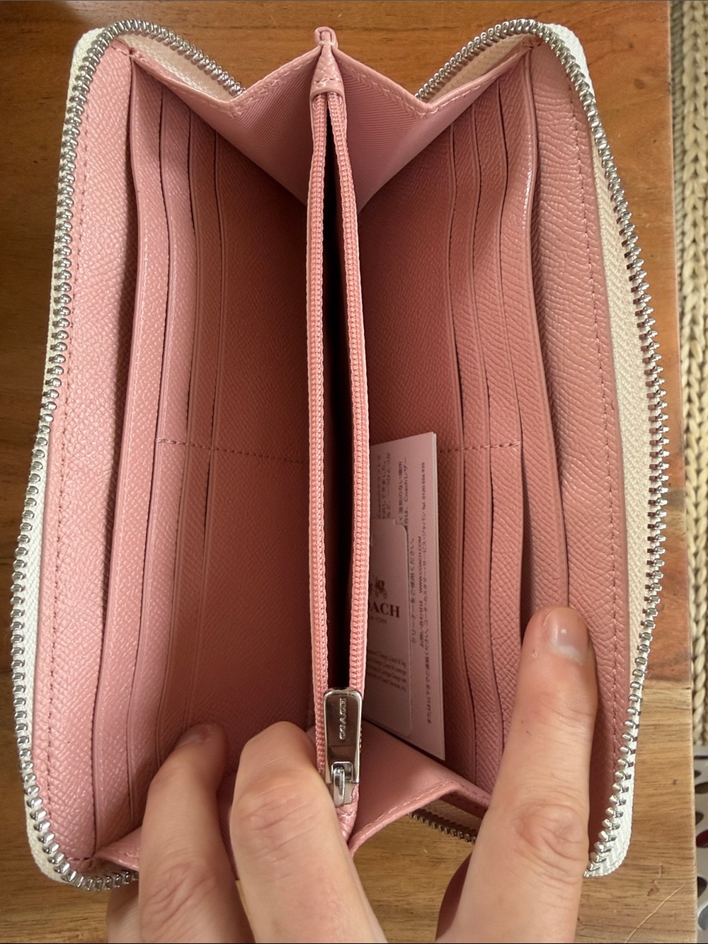 NWT Coach Accordion Zip Wallet in Ombre Crossgrain Leather - Picture 6 of 6